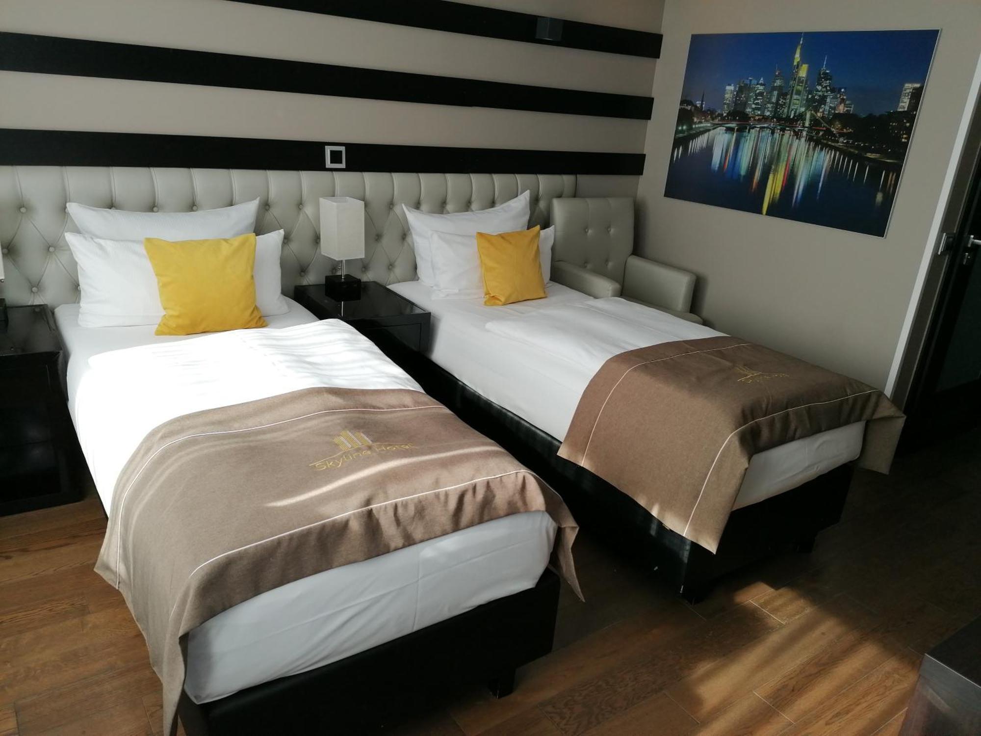 Standard Twin Room,1580811303:JPEG