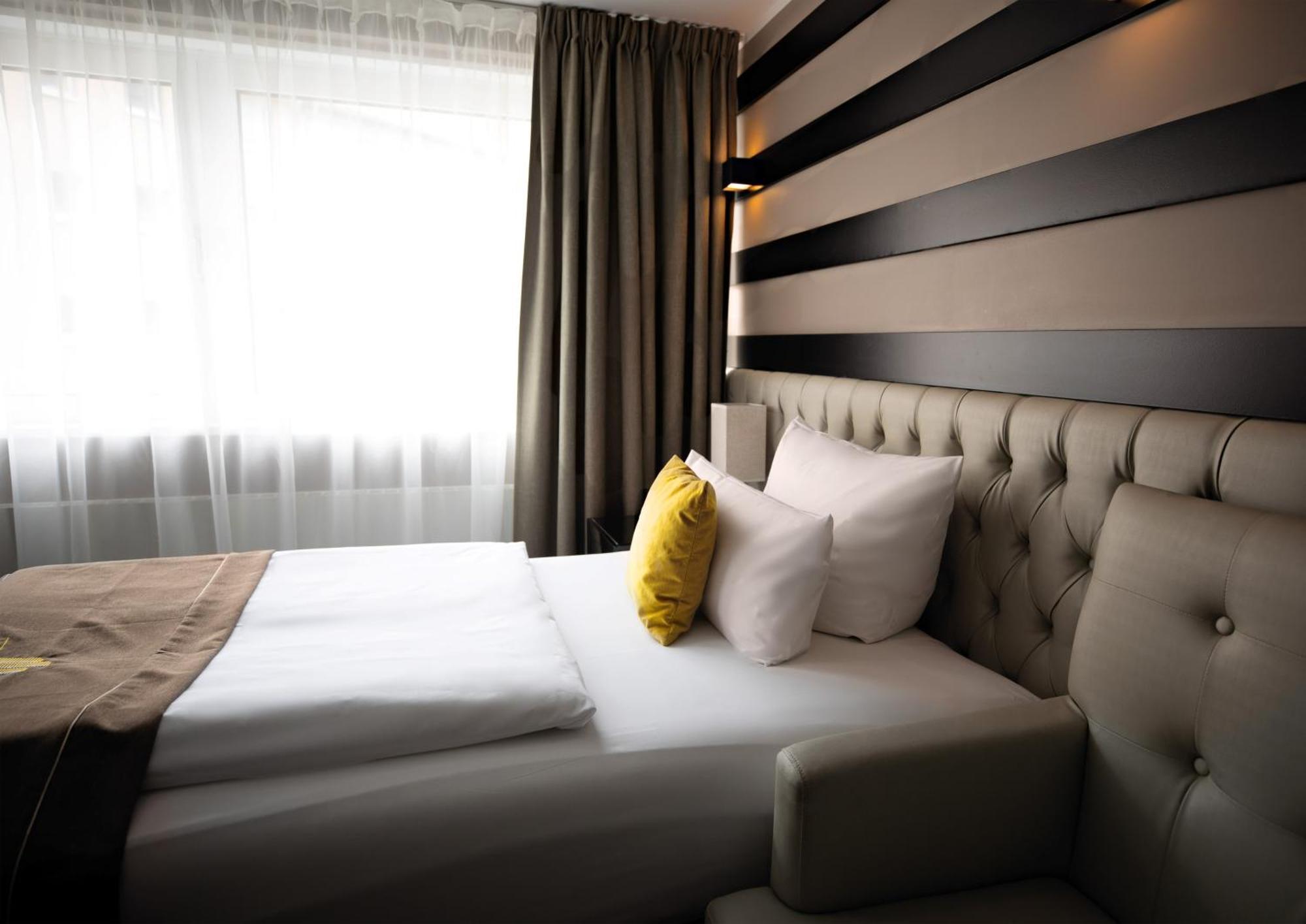 Single Room,1580811331:JPEG